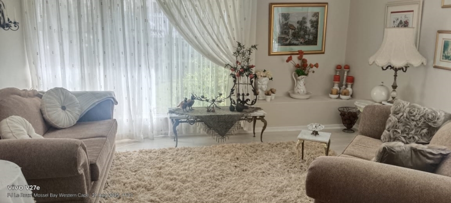 3 Bedroom Property for Sale in Hartenbos Central Western Cape